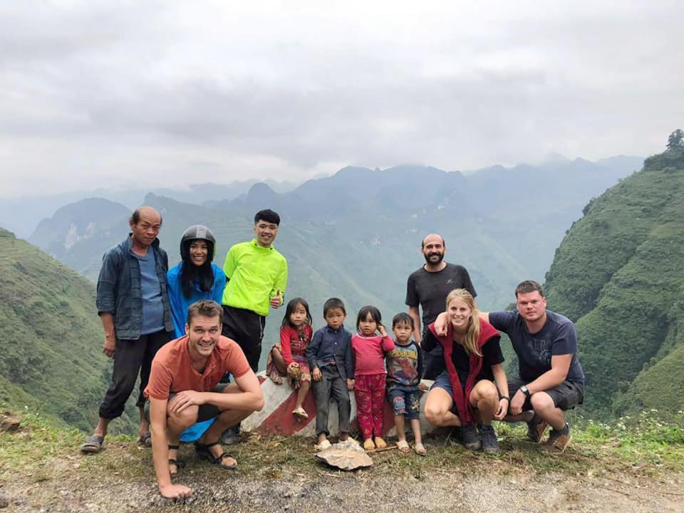10Am Hostel Ha Giang Εξωτερικό φωτογραφία